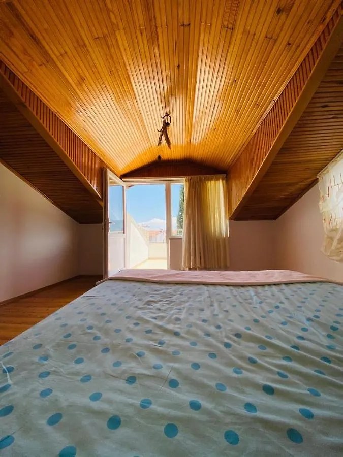 Fethiye City Center Cozy Apartments By Lookbookholiday